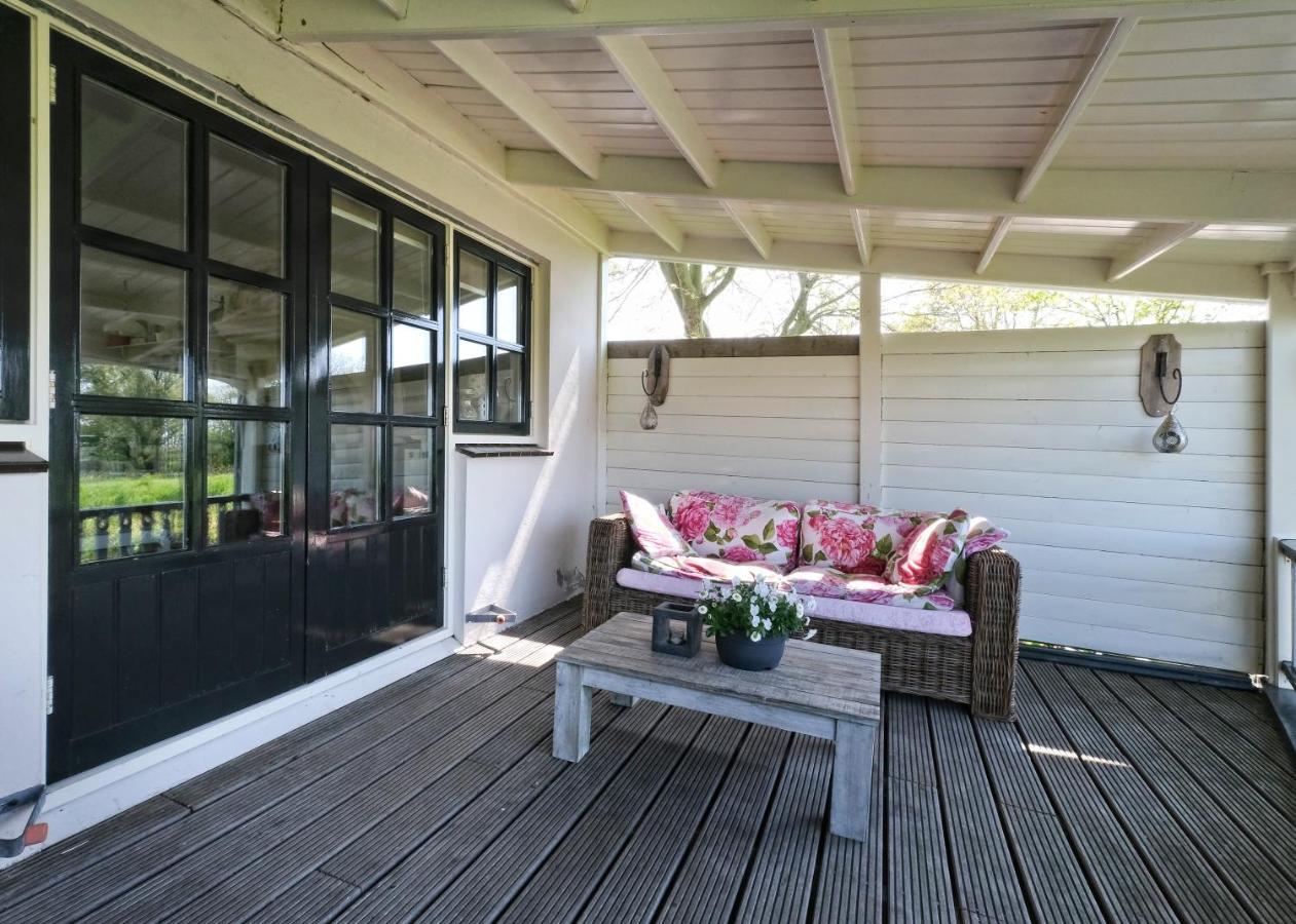 Idyllisch En Knus Huisje Met Prachtige Veranda. Oterleek Exterior foto